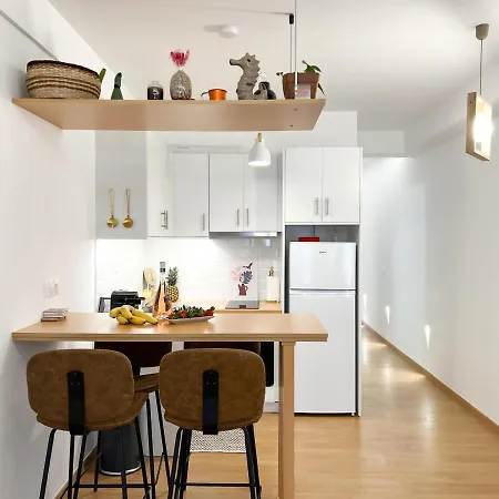 Apartment Comfy 2 Bdr In Petralona - Next To Metro *